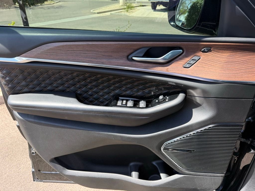 2023 Jeep Grand Cherokee L Summit