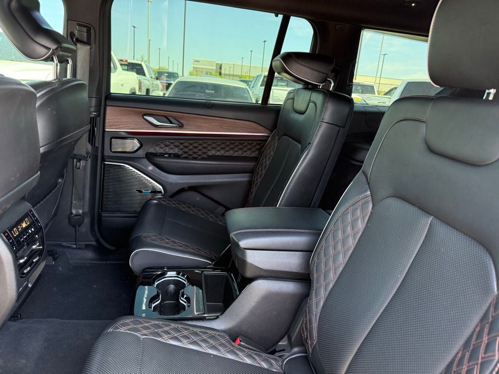 2023 Jeep Grand Cherokee L Summit