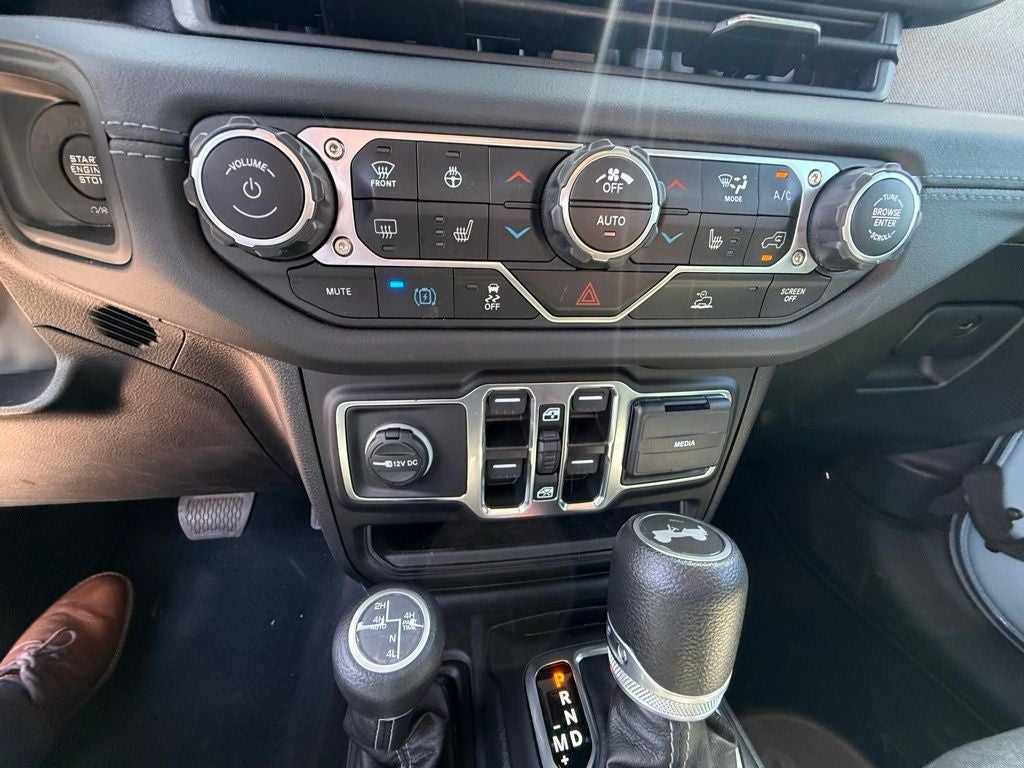 2024 Jeep Wrangler Sahara 4xe