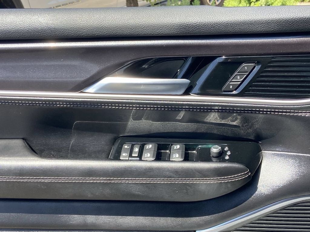 2024 Jeep Wagoneer L Base