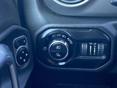 2022 Jeep Gladiator Sport