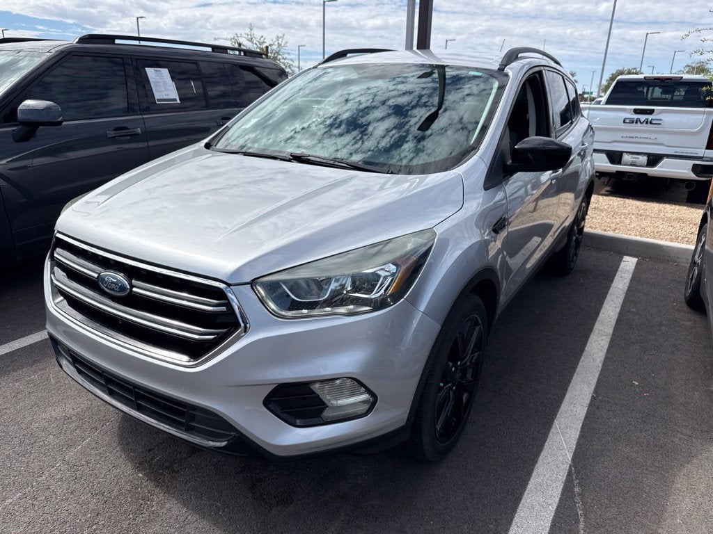 Used 2017 Ford Escape SE with VIN 1FMCU9G95HUE74598 for sale in Goodyear, AZ