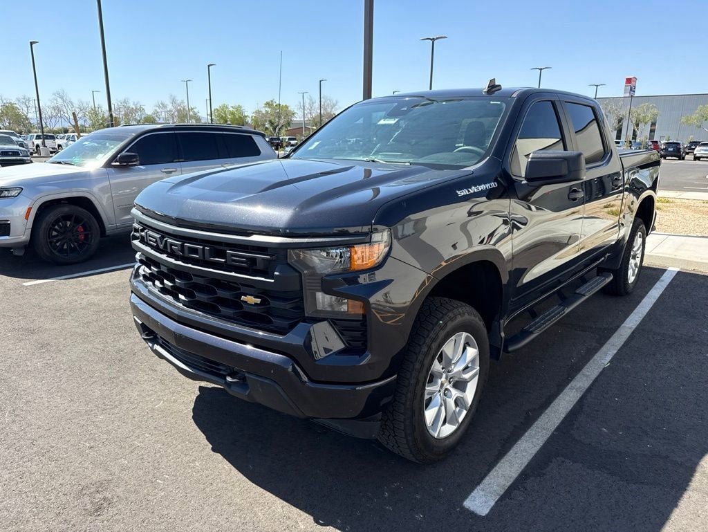 2022 Chevrolet Silverado 1500 Custom