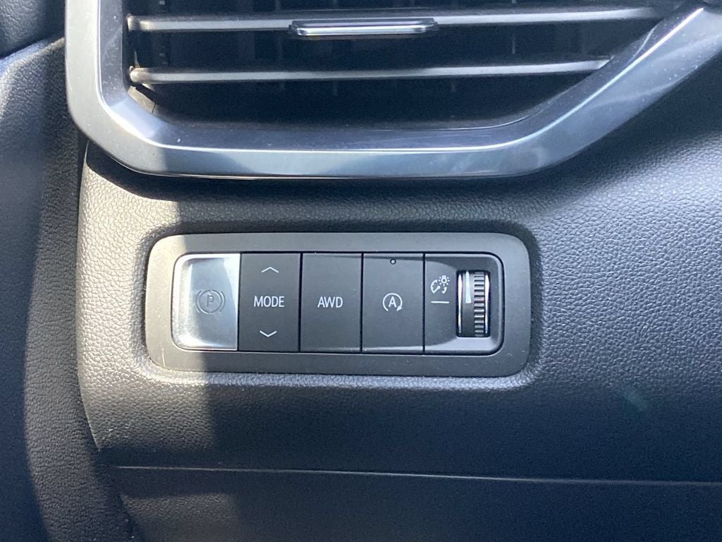 2024 GMC Acadia AT4