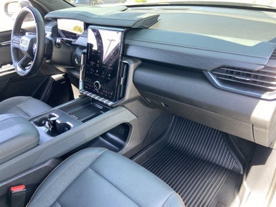 2024 GMC Acadia AT4