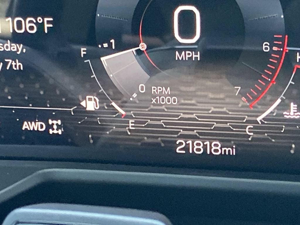 2024 GMC Acadia AT4