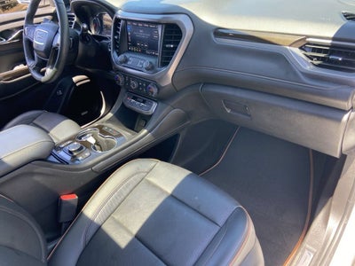 2023 GMC Acadia AT4