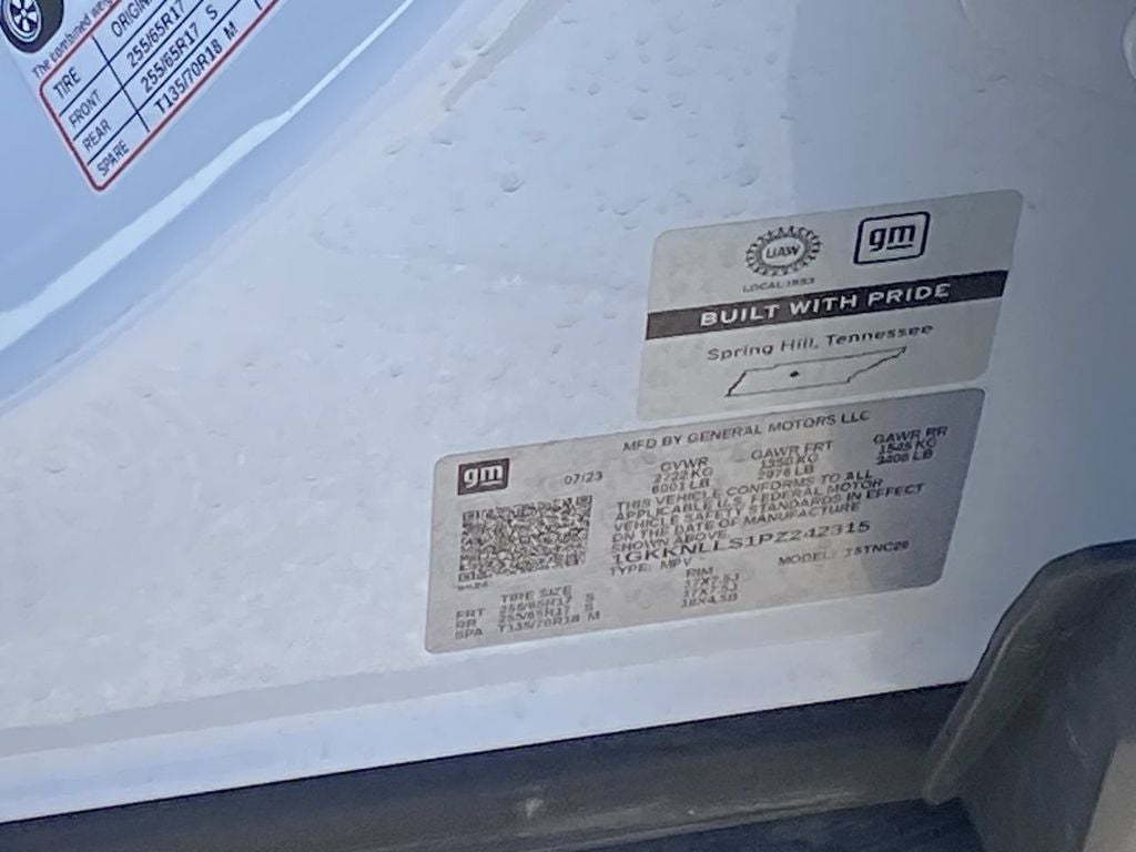 2023 GMC Acadia AT4