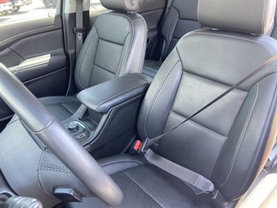 2022 GMC Acadia SLT
