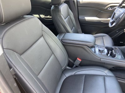 2022 GMC Acadia SLT
