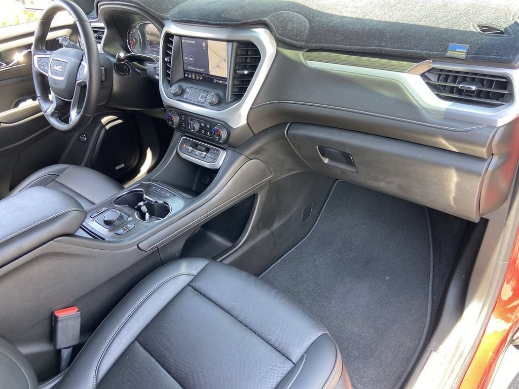 2022 GMC Acadia SLT
