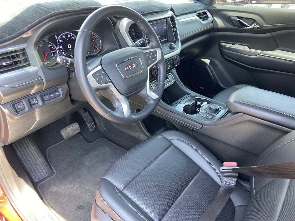 2022 GMC Acadia SLT