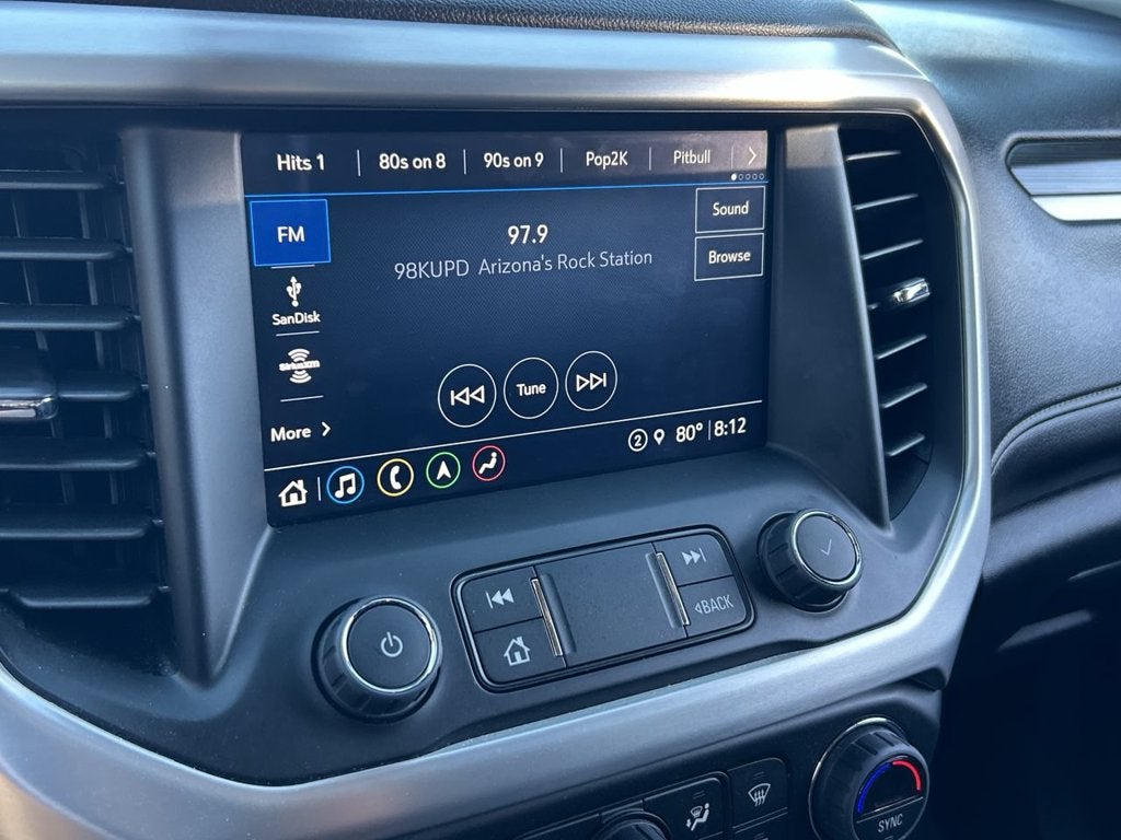 2023 GMC Acadia SLT