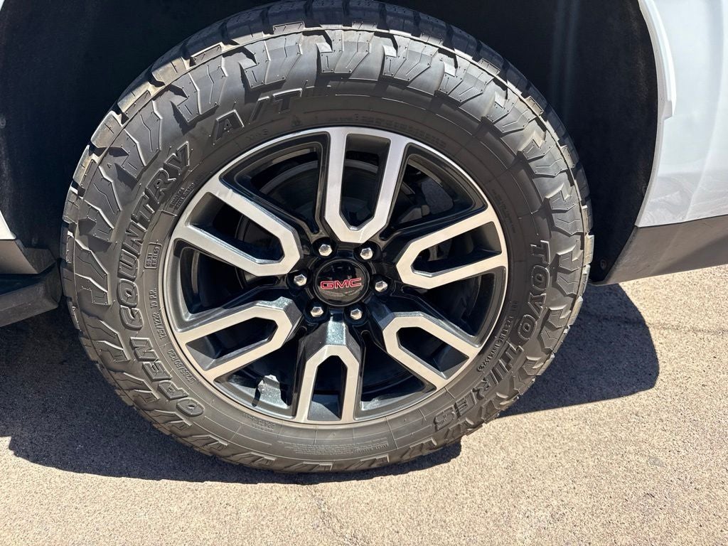 2023 GMC Yukon AT4