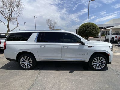 2023 GMC Yukon XL Denali