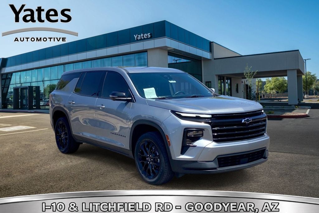 2024 Chevrolet Traverse LS