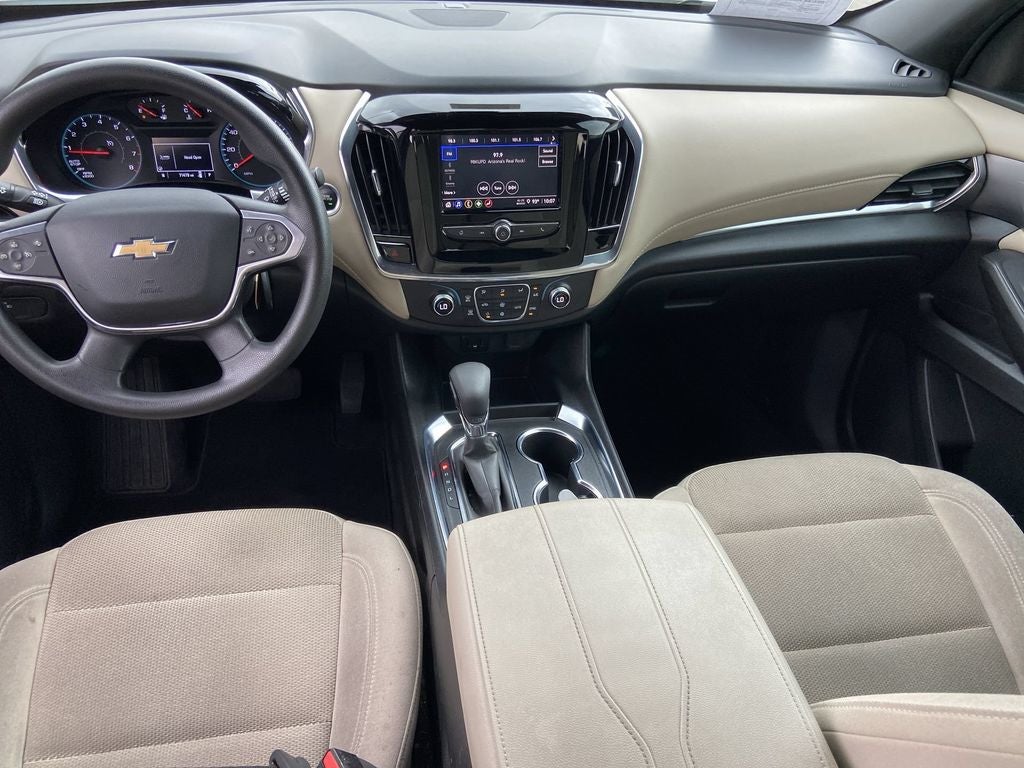 2022 Chevrolet Traverse LS