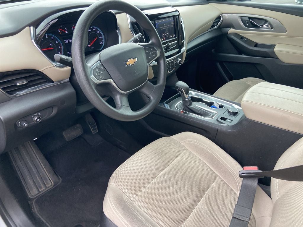 2022 Chevrolet Traverse LS