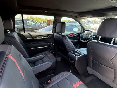 2025 Chevrolet Traverse RS