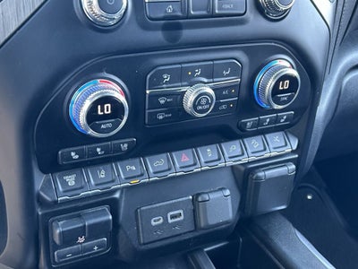2023 GMC Sierra 2500HD Denali