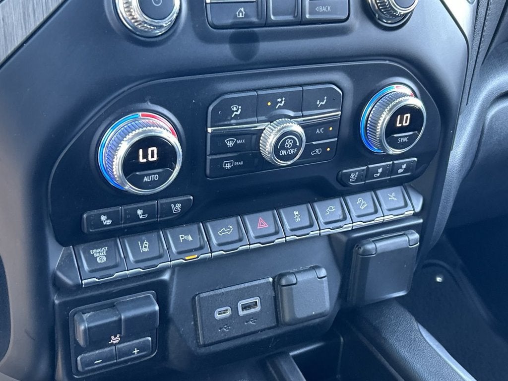2023 GMC Sierra 2500HD Denali