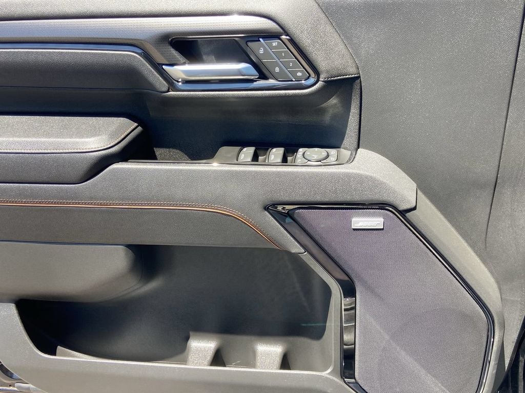 2025 GMC Sierra 2500HD AT4