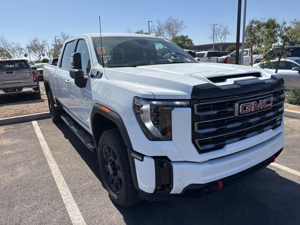2025 GMC Sierra 4WD Crew Cab Standard Box AT4's photo