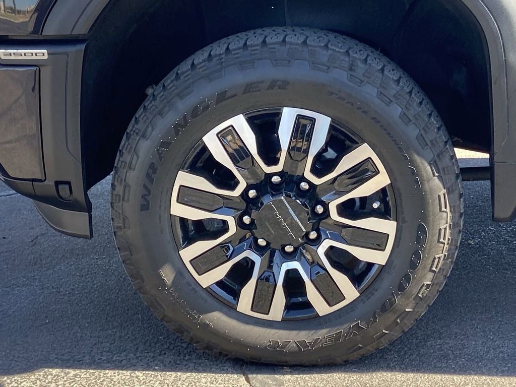 2025 GMC Sierra 3500HD Denali Ultimate