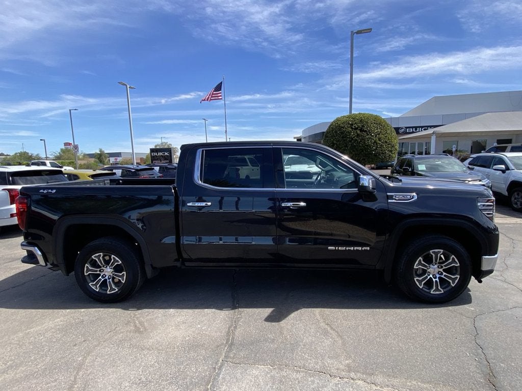 2025 GMC Sierra 1500 SLT