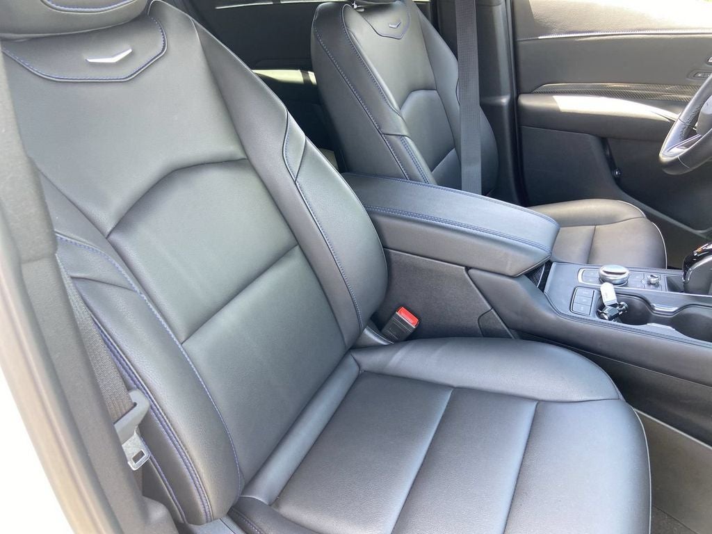 2025 Cadillac XT4 Sport