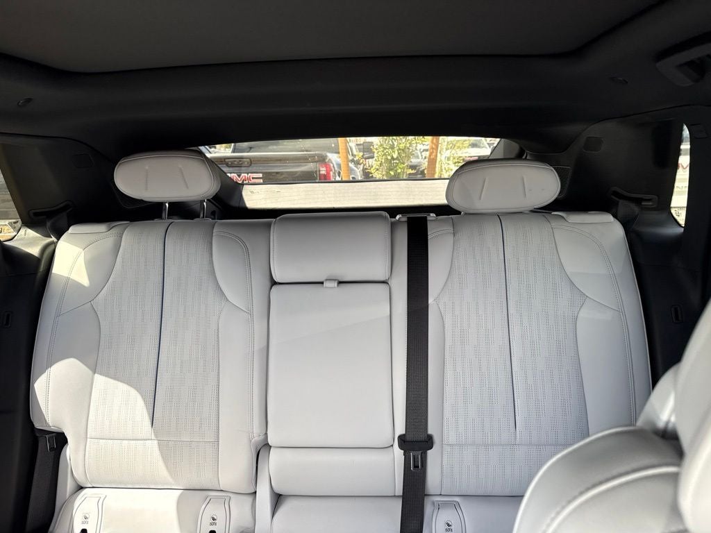 2023 Cadillac LYRIQ Luxury