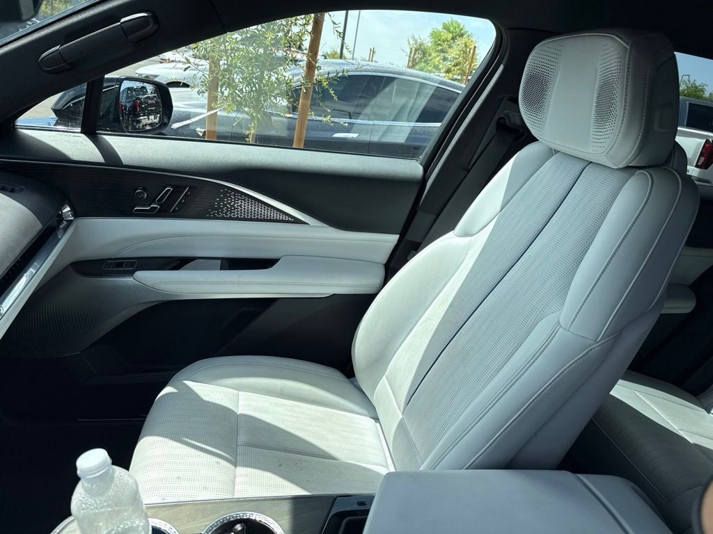 2023 Cadillac LYRIQ Luxury