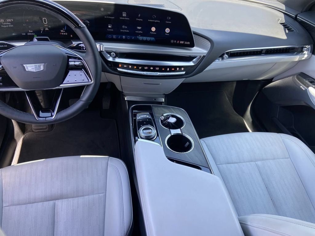 2023 Cadillac LYRIQ Luxury