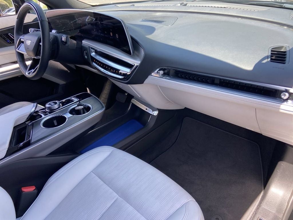 2023 Cadillac LYRIQ Luxury