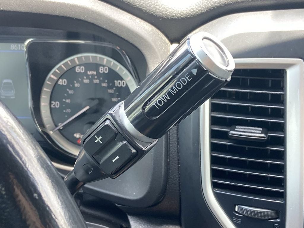 2019 Nissan Titan SV
