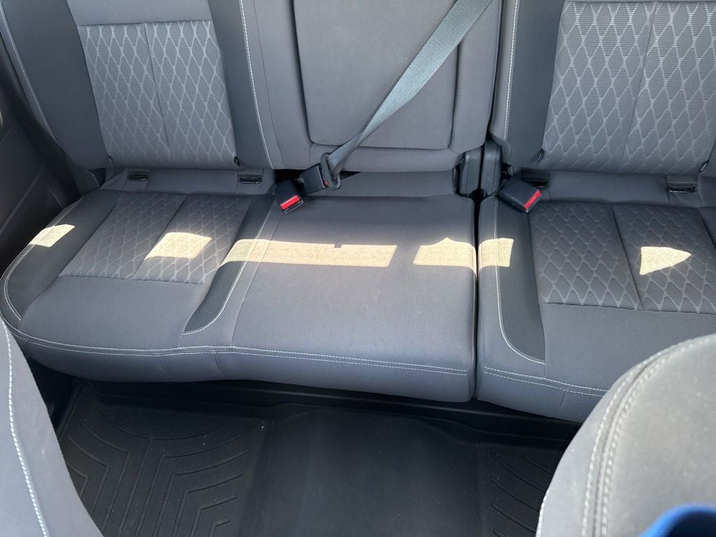 2023 Nissan Titan SV