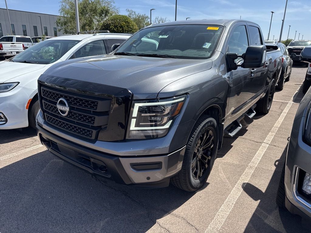 2023 Nissan Titan SV