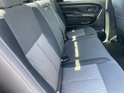 2023 Nissan Titan SV