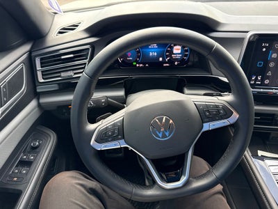 2024 Volkswagen Atlas Cross Sport 2.0T SEL R-Line
