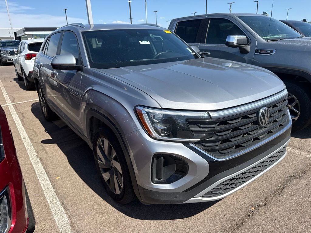 2024 Volkswagen Atlas Cross Sport 2.0T SE w/Technology