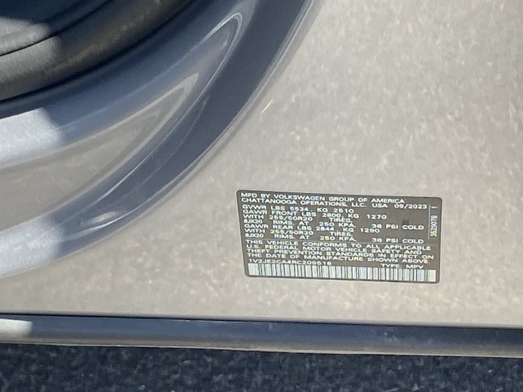 2024 Volkswagen Atlas Cross Sport 2.0T SE w/Technology