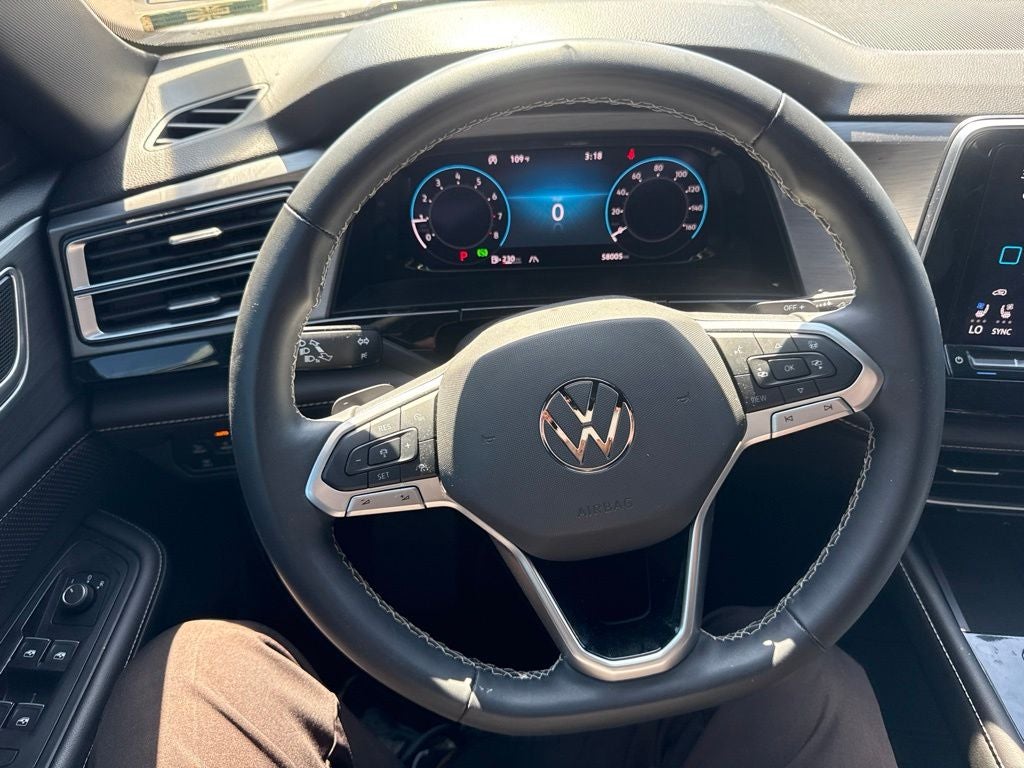 2024 Volkswagen Atlas Cross Sport 2.0T SE w/Technology