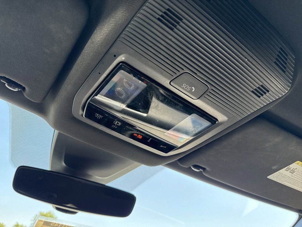 2025 Volkswagen Atlas Cross Sport SE w/Tech - Photo 10