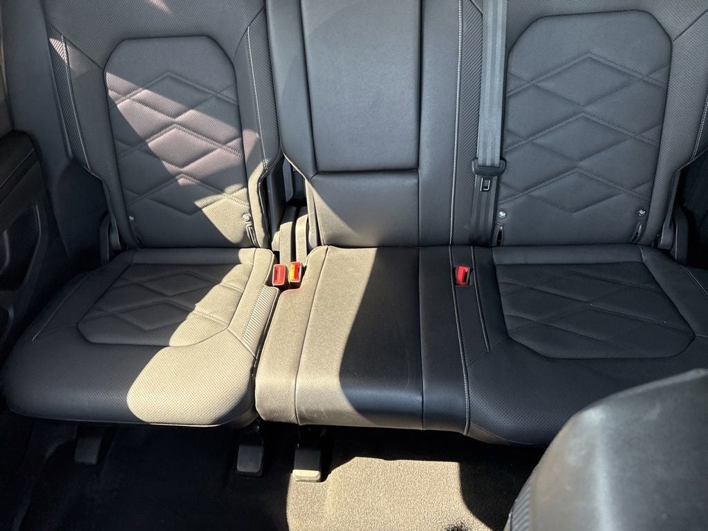 2025 Volkswagen Atlas Cross Sport SE w/Tech - Photo 13