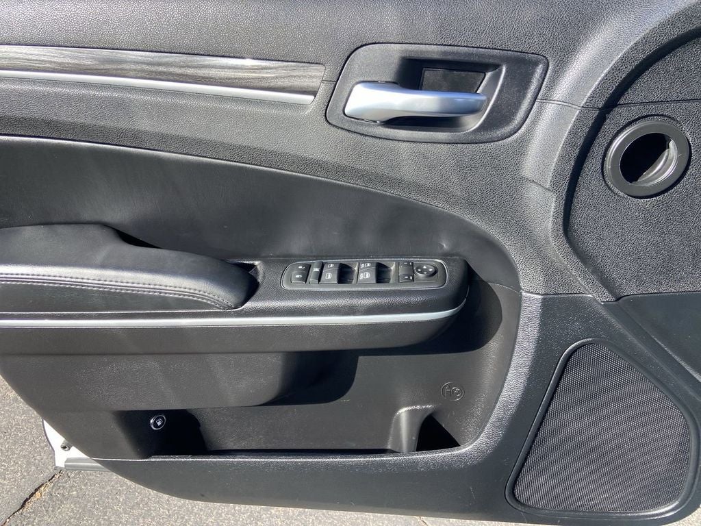 2022 Chrysler 300 Touring