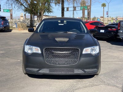 2022 Chrysler 300 Touring