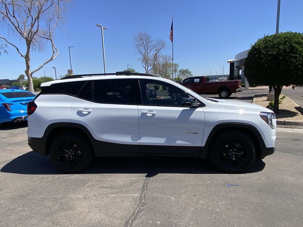 2024 GMC Terrain AT4