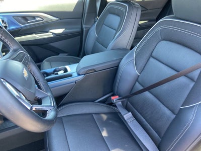 2025 Chevrolet Equinox EV LT 2