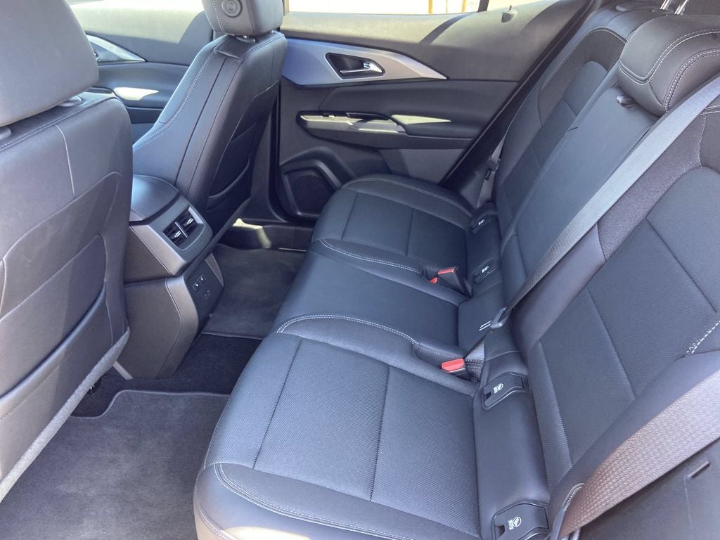 2025 Chevrolet Equinox EV LT 2