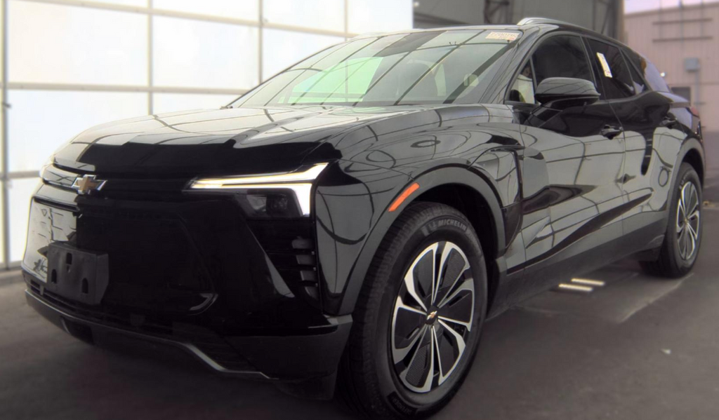 Used 2024 Chevrolet Blazer EV LT with VIN 3GNKDBRJ0RS256270 for sale in Goodyear, AZ